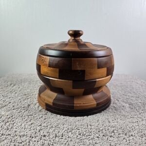 Vintage Handturned Wooden Treen Round Box With Lid